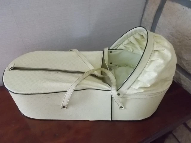 Les dedees : vintage, recup, creations: COUFFIN POUR POUPÉE VINTAGE SO