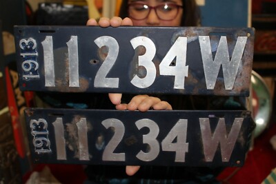 Vintage Matching Pair Set 1913 Wisconsin Metal License Plates Plate Gas Oil Sign