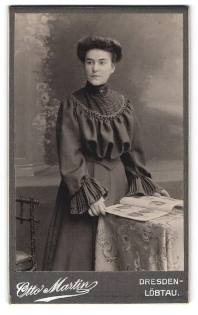 Fotografie Otto Martin, Dresden-Löbtau, Reisewitzerstr. 18, Junge Dame im Kleid
