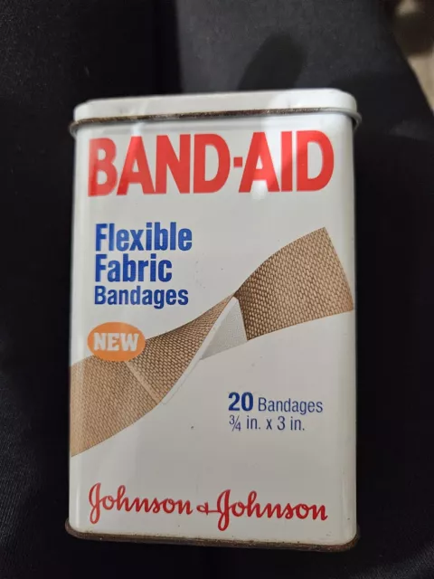 Vintage Tin Of Johnson & Johnson Band-Aid Flexible Fabric Bandages/Empty