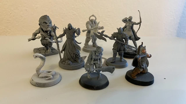 Heroquest 1990 – Ricambi Vari: Miniature, Mobili, Dadi, Scatola, Carte – Usato