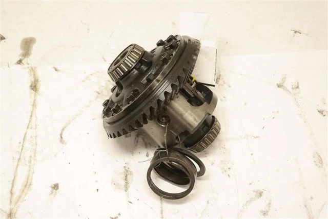 2015-2016 Cadillac Escalade Rear Differential Carrier Assembly 23484389 OEM.