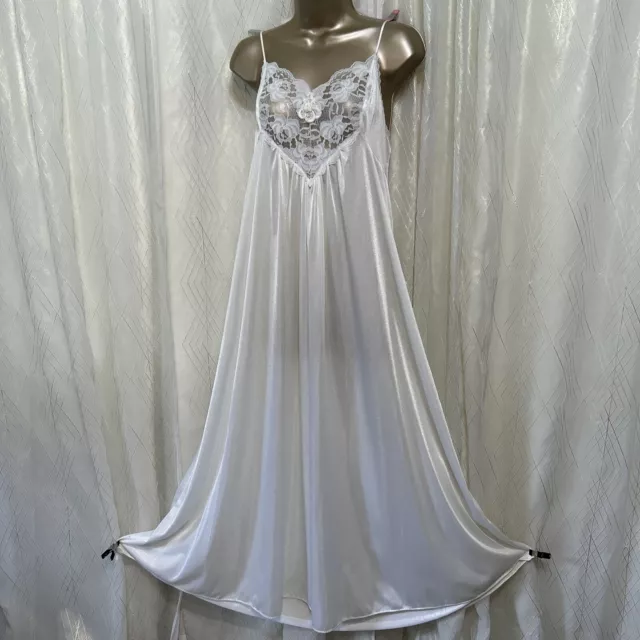 VTG L XL Nylon Lace Nylon Nightgown Snow White Negligee Bridal Soft Shiny Cachet