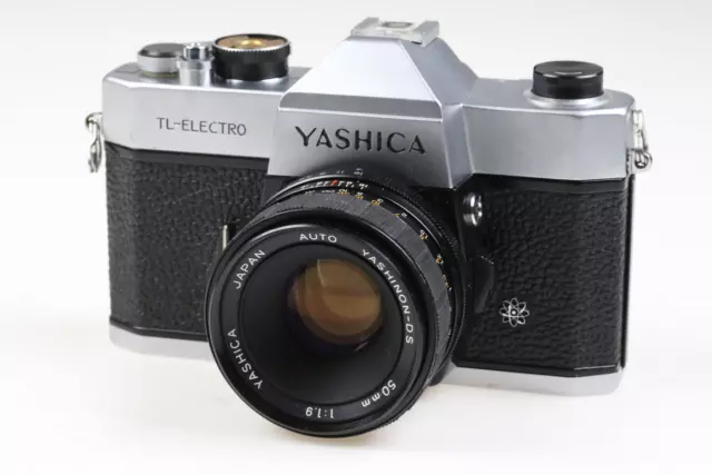 YASHICA TL-Electro mit M-42 Yashinon-DS 50mm f/2,0 - SNr: 50601187