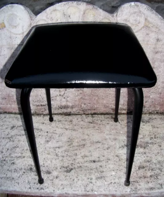 tabouret Design L M noir à 4 pieds en métal  28X28 H.43,5 cm estampillé