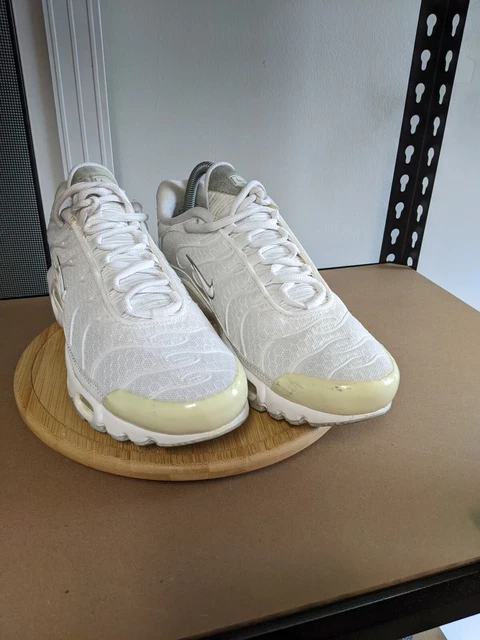 triple white tns womens