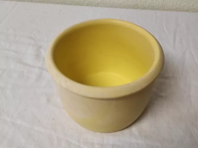 Cache pot en céramique jaune 13 cm de diamètre par 10 cm de haut 2