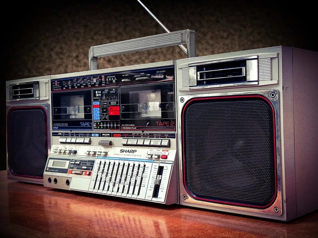 Boombox Ghettoblaster SHARP GF-500H + Boite d'origine - JAPAN 1983