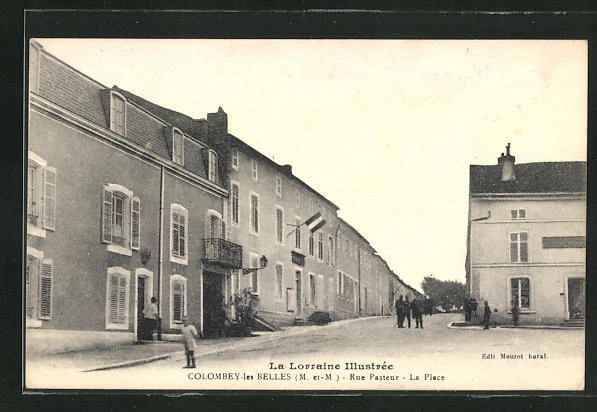 CPA Colombey-les-Belles, des passants-by in der Rue Pasteur