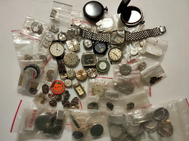 Lot De 15 Mouvements Mécaniques Montres (Manuels) - Pour Pièces Détachées