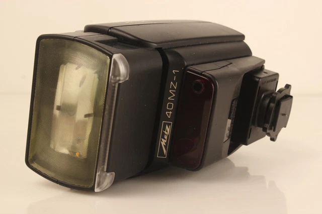 Metz Mecablitz 40 MZ-1 with SCA 350 Flash Adapter for Leica R4