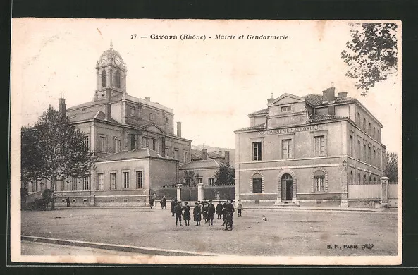 CPA Givors, Mairie et Gendarmerie