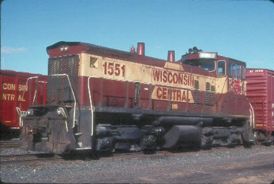 WC 1551 SW-1500 (WISCONSIN CENTRAL) --- Original Slide T1-10