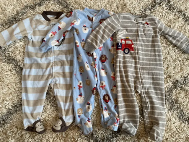 Lot of 3 Carters Baby Boy Size 6 Months Fleece Sleepers Pajamas. Free Shipping!