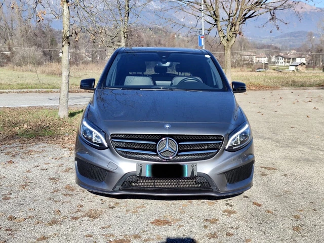 Mercedes Mercedes