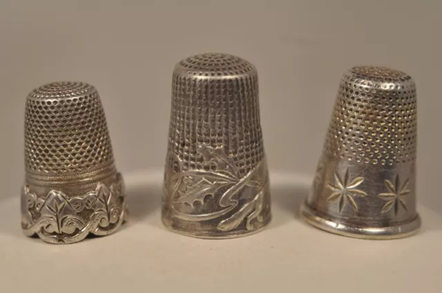 3 Des A Coudre Ancien Argent Massif Antique Sewing Silver Thimble La Fontaine