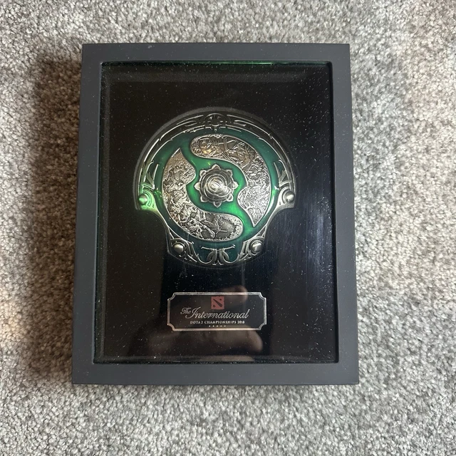 DOTA 2 THE International TI 2018 Collector's Aegis-Green $122.80
