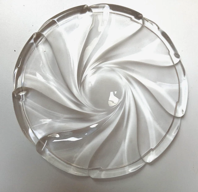 Dessous de bouteille en cristal taillé à décor floral Bohême