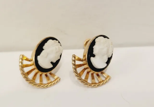 Lovely Vintage 40s Shell Carved CAMEO Van Dell Drop Earrings 1/20 - 12 KGF