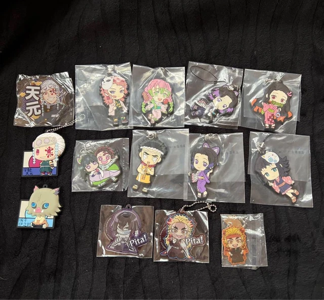 Lot De 52 Bracelets Et Porte-clés YURI ON ICE - Marchandises Anime Occasion, Assortment De Personnages