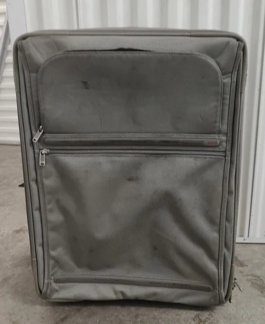 Preowned Tumi 24" Upright Expandable Wheeled Short Trip Suitcase 22024S4