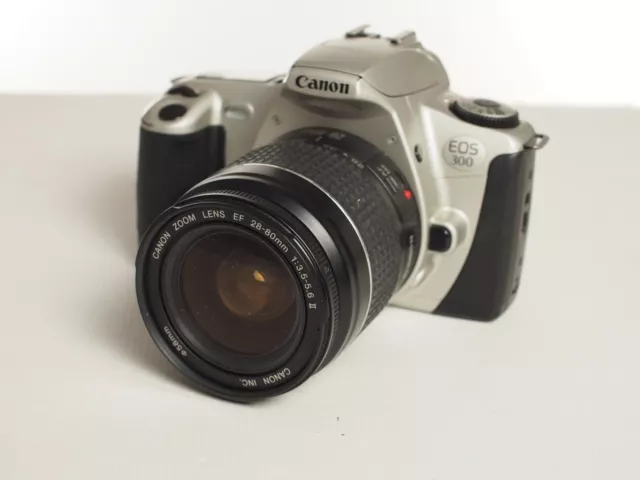 Canon EOS 300 mit Canon 28-80EF 3,5-5,6AF