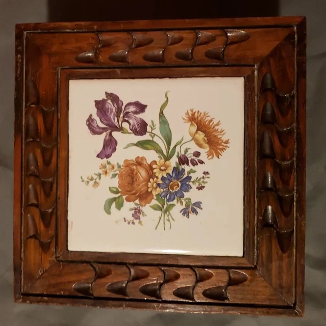 Vintage Detailed Hand Carved Wood Box With  Floral Tile Top Made In Mexico Good