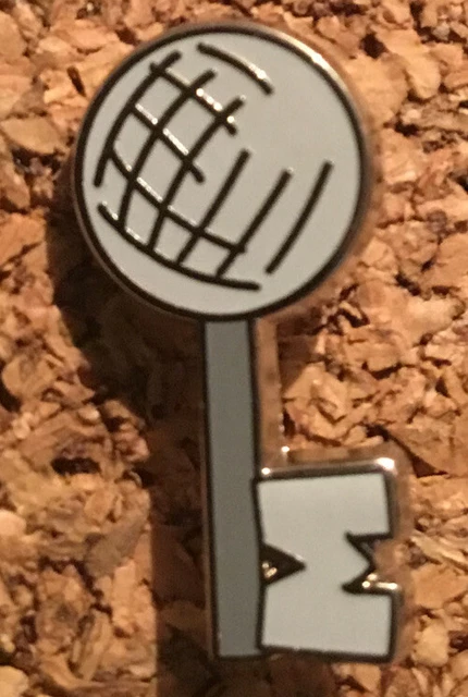DISNEY CELEBRATING 20 Years of Iconic Pins Tiny Pin Epcot Key £29.65 ...