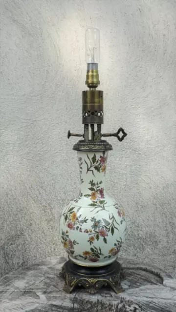 Lampe à pétrole Napoléon III électrifiée