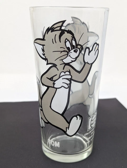 Vintage Glass Pepsi 1975 collector series Tom looney tunes 6”.