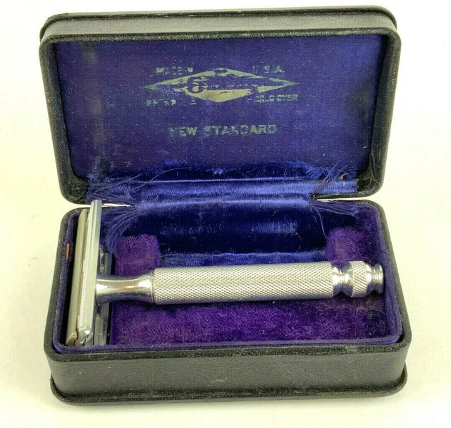 Vtg GILLETTE Diamond Logo Silver Safety Razor Case
