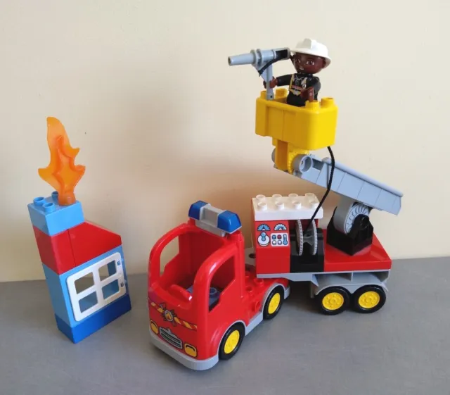 LEGO DUPLO 10592 Le Camion de pompier à échelle Figurine Soldat du Feu -  TBE EUR 19,00 - PicClick FR