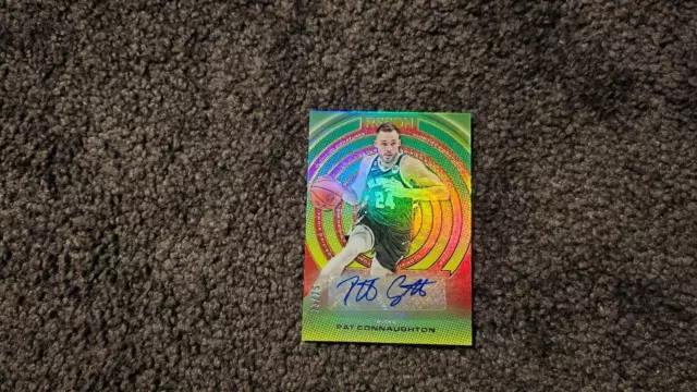 2022-23 Panini Recon Glorified Signatures Auto Red Pat Connaughton #/75