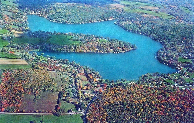 Lake Winola Pennsylvania Endless Mountains Scranton and Tunkhannock Postcard