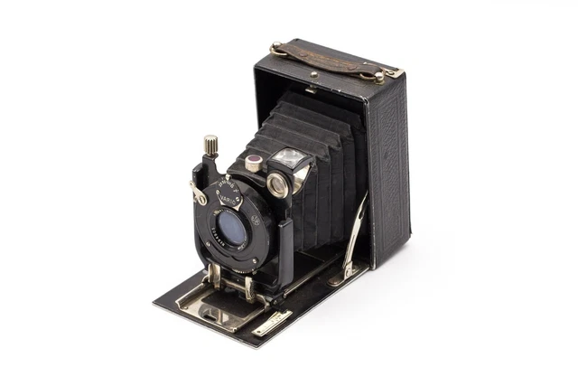 Lot De 3 Vieux Appareils Photo à Soufflet - Kodak, Lumière, Voigtländer - Vintage Et Fonctionnels