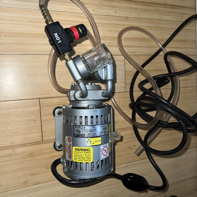 Gast 1531-107B-G557X Rotary Vane Pump Used Works Perfectly