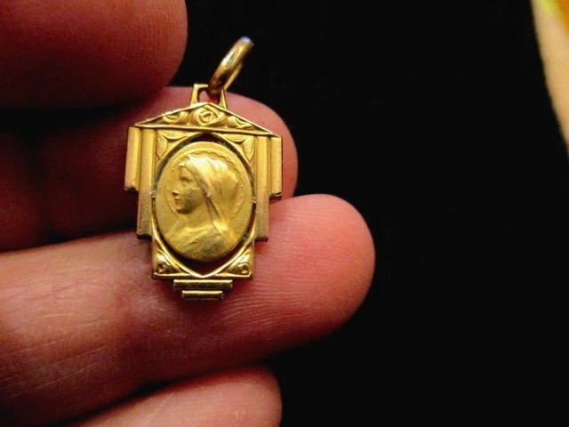 Médaille Déclaration D'amour Plaqué Or Jaune 3 Microns, 2,57g - Parchemin "Je T'aime"