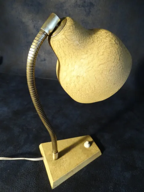 rare ancienne petite lampe bureau chevet crème pied en fonte design rétro 1950