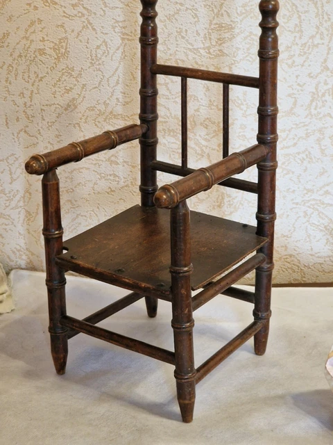 Ancienne chaise provençale assise paille en bois sculptée 19