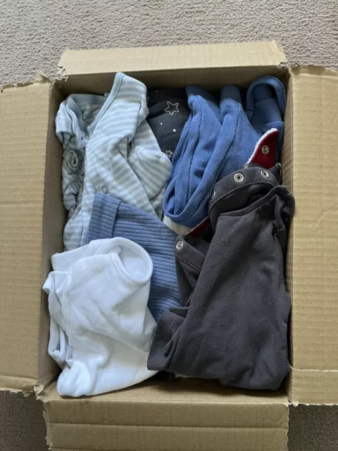 Giant Job Lot Bundle Of 21 Mixed Baby Boys Clothes Age 0-6 Months