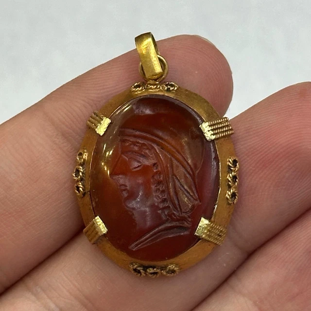 Pendentif Ancien Milieu XIXème - Corail, Perle Facettée, Or Rose 18K, Napoléon III
