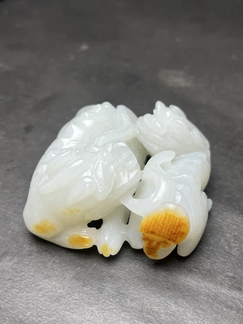 Chinese Exquisite Handmade Lion carving Hetian Jade Statue
