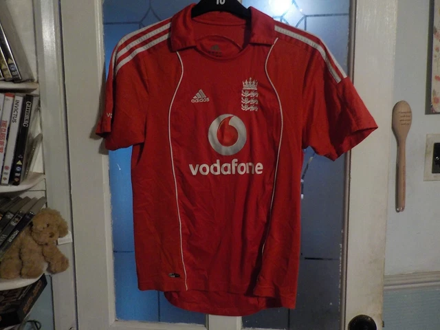 Adidas vodafone England Cricket Jersey, small/med adult.