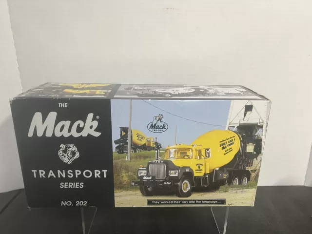 First Gear 19-2358 Mack Model R-600 Mixer Transport Series No 202 1:34 Scale