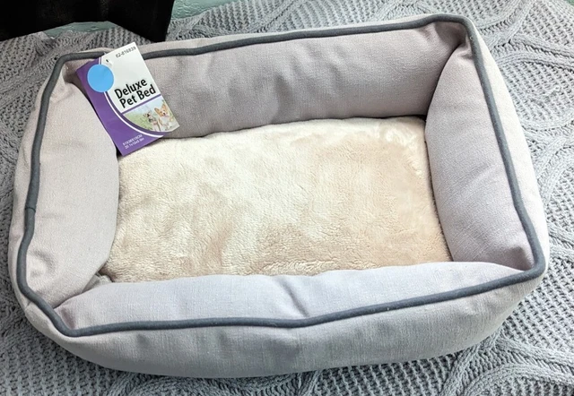 Small-Medium Deluxe Gray & Tan Dog/Pet Bed 20.1 x 15 x 5.9in. Super Soft inside