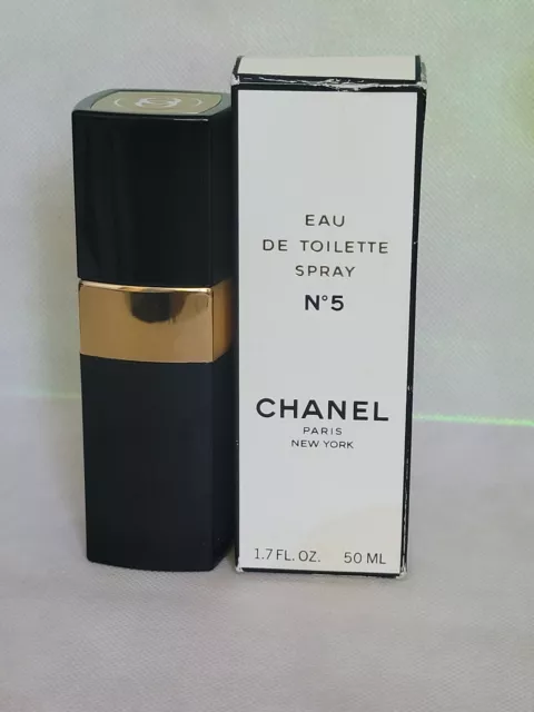 Vintage Chanel No 5 Eau De Toilette 1.7 Oz Spray The Box is distressed