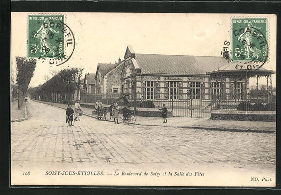 CPA Soisy-sur-Étiolles, Le Boulevard de Soisy et la Salle des Fetes 1908