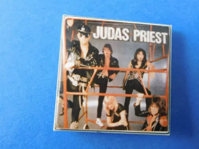 JUDAS PRIEST BUTTON VINTAGE ROCK BAND FAN CONCERT SOUVENIR PIN made in  CANADA