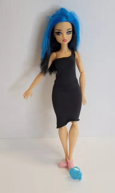 Wild Hearts Crew Kenna Roswell Doll Mattel Blue Black Hair w/ Accessories