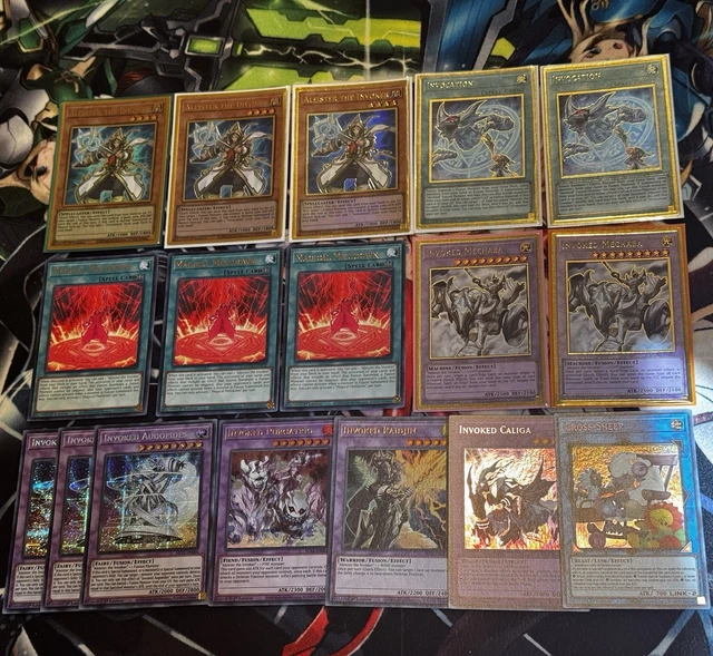 YuGiOh Crystal Skull Triangle O MZMI BLCR - Bundle Deck Core 21 Carte (1st Edition)